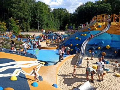 OTEVŘENÍ MULTIFUNKČNÍHO CENTRA KOUPARK OSTRAVA - RADVANICE