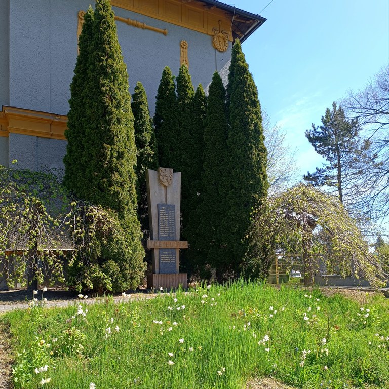 PIETNÍ AKT KLADENÍ KYTIC U PŘÍLEŽITOSTI VÝROČÍ OSVOBOZENÍ MARTINOVA